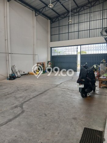 Unit Gudang disewakan di Menganti Gresik dengan LT 540m2 / LB 255m2 Unit Gudang disewakan di Menganti Gresik dengan LT 540m2 / LB 255m2