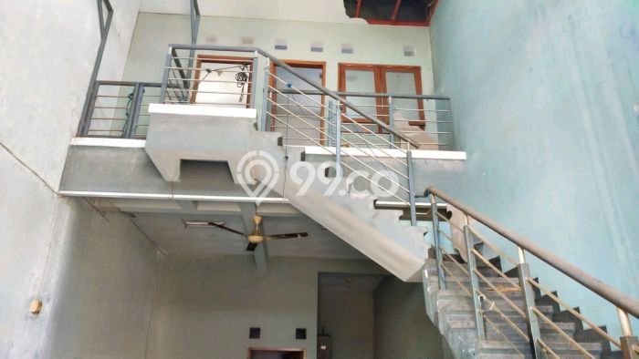 Unit Gudang Dijual di Kenjeran Surabaya 110m2 Unit Gudang Dijual di Kenjeran Surabaya 110m2
