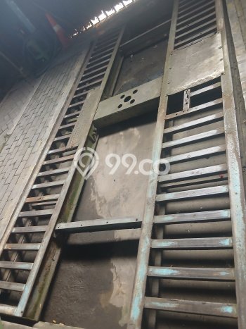 Gudang paling strategis disewakan di Rungkut Surabaya Gudang paling strategis disewakan di Rungkut Surabaya