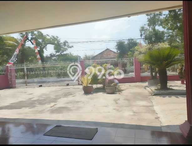 Unit Komersial Dijual di Krembung Sidoarjo Luas Bangunan 286m2 Unit Komersial Dijual di Krembung Sidoarjo Luas Bangunan 286m2