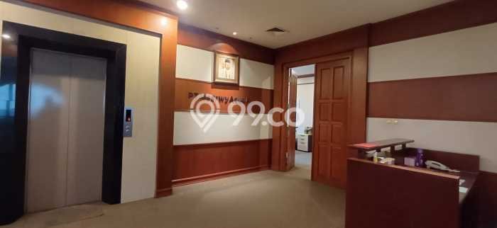 Kantor Dijual di Prime Area Jakarta Selatan Luas 1200m2 Kantor Dijual di Prime Area Jakarta Selatan Luas 1200m2