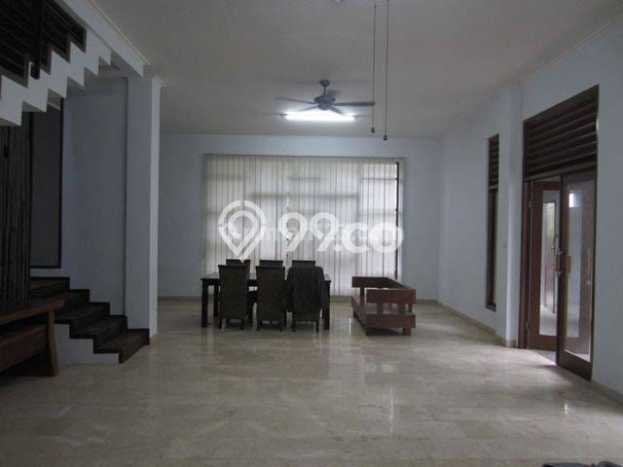 Disewakan! Rumah 3 Kamar Tidur &
3 Kamar Mandi di Sektor 9-Bintaro, Tangerang Selatan Disewakan! Rumah 3 Kamar Tidur &
3 Kamar Mandi di Sektor 9-Bintaro, Tangerang Selatan