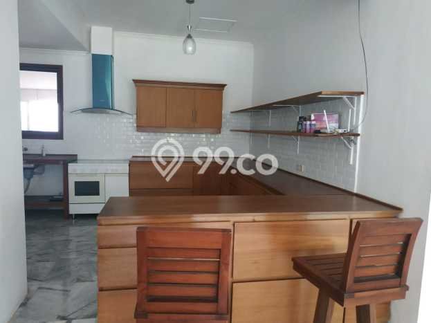Disewakan Rumah Strategis LT 1146m2 / LB 600m2 di Kemang, Jakarta Selatan Disewakan Rumah Strategis LT 1146m2 / LB 600m2 di Kemang, Jakarta Selatan