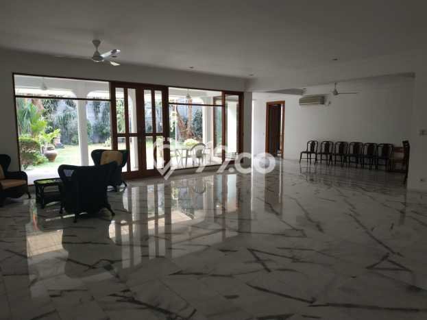 Disewakan Rumah Strategis LT 1146m2 / LB 600m2 di Kemang, Jakarta Selatan Disewakan Rumah Strategis LT 1146m2 / LB 600m2 di Kemang, Jakarta Selatan