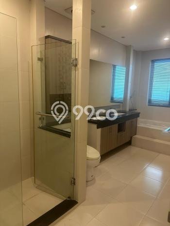 Jarang Ada! Rumah Kontrakan 4 Kamar Nyaman Siap Huni Kemang Jarang Ada! Rumah Kontrakan 4 Kamar Nyaman Siap Huni Kemang