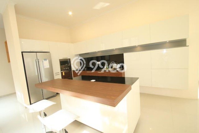 Rumah Cantik Siap Pakai Di Pasar Minggu Luas 320m2 Lokasi Strategis Rumah Cantik Siap Pakai Di Pasar Minggu Luas 320m2 Lokasi Strategis