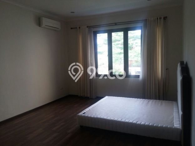 Rumah Cantik Siap Pakai Di Pasar Minggu Luas 320m2 Lokasi Strategis Rumah Cantik Siap Pakai Di Pasar Minggu Luas 320m2 Lokasi Strategis