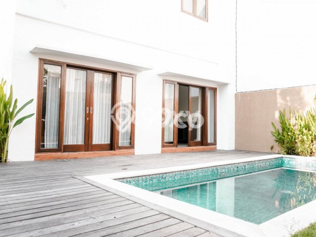 Kesempatan Langka! Vila Kawasan Kuta Selatan, Ukuran 202m2m², Kawasan Berkembang dengan nilai naik Kesempatan Langka! Vila Kawasan Kuta Selatan, Ukuran 202m2m², Kawasan Berkembang dengan nilai naik
