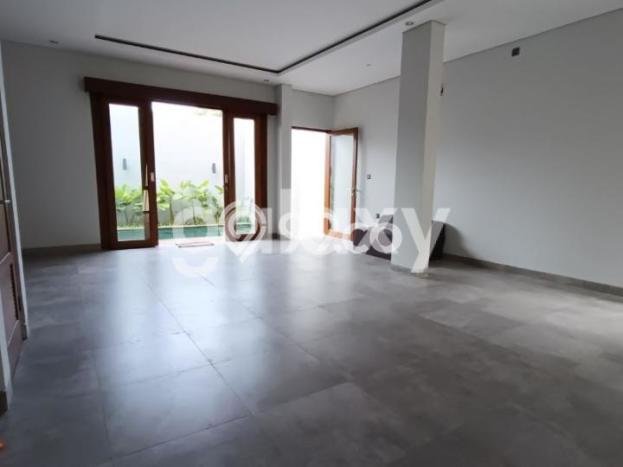 Siap Vila Kawasan Kuta Selatan, Area 124m2m², Lokasi Strategis Siap Vila Kawasan Kuta Selatan, Area 124m2m², Lokasi Strategis