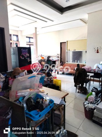 Dijual Rumah 4 Kamar Lokasi Ideal Bagus dan Strategis di Ngasem Dijual Rumah 4 Kamar Lokasi Ideal Bagus dan Strategis di Ngasem