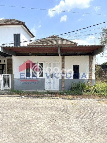 Dijual Rumah 2 Kamar Lokasi Strategis Bagus dan Strategis di Mojoroto Dijual Rumah 2 Kamar Lokasi Strategis Bagus dan Strategis di Mojoroto
