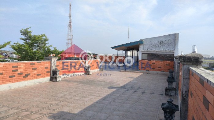Komersial Dijual di Kediri LT 460m2 & LB 500m2 Lokasi Terbaik! Komersial Dijual di Kediri LT 460m2 & LB 500m2 Lokasi Terbaik!