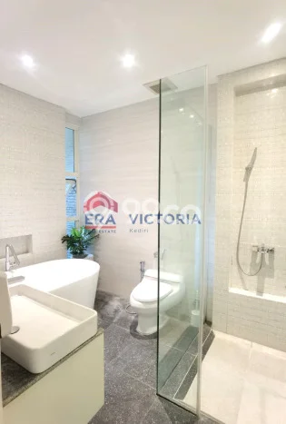 For Sale! Luxury House LT 500m2 Desain Modern di Kediri For Sale! Luxury House LT 500m2 Desain Modern di Kediri