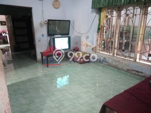 Dijual Rumah 5 Kamar Lokasi Strategis Bagus dan Strategis di Kras Dijual Rumah 5 Kamar Lokasi Strategis Bagus dan Strategis di Kras