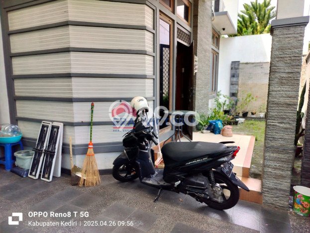 Dijual Rumah 4 Kamar Lokasi Ideal Bagus dan Strategis di Ngasem Dijual Rumah 4 Kamar Lokasi Ideal Bagus dan Strategis di Ngasem