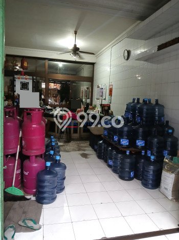Unit Ruko Dijual di Kediri LT 200m2 & LB 400m2 Unit Ruko Dijual di Kediri LT 200m2 & LB 400m2