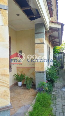 Dijual Rumah Strategis Bagus Punya 4 KT di Banyakan Kediri SHM Dijual Rumah Strategis Bagus Punya 4 KT di Banyakan Kediri SHM