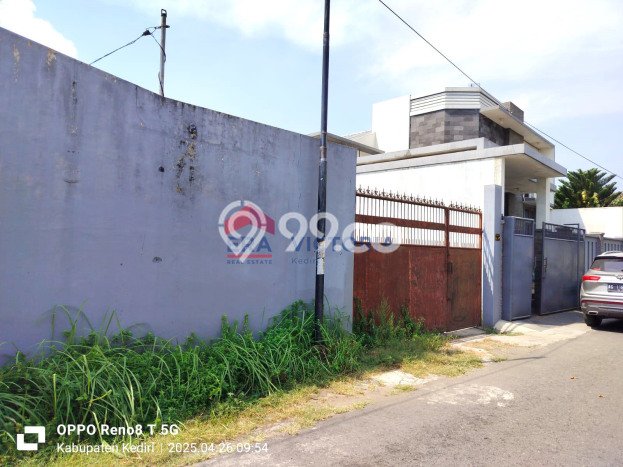 Dijual Rumah 4 Kamar Lokasi Ideal Bagus dan Strategis di Ngasem Dijual Rumah 4 Kamar Lokasi Ideal Bagus dan Strategis di Ngasem