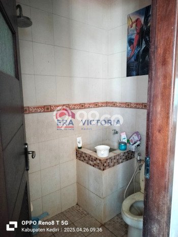 Dijual Rumah 4 Kamar Lokasi Ideal Bagus dan Strategis di Ngasem Dijual Rumah 4 Kamar Lokasi Ideal Bagus dan Strategis di Ngasem