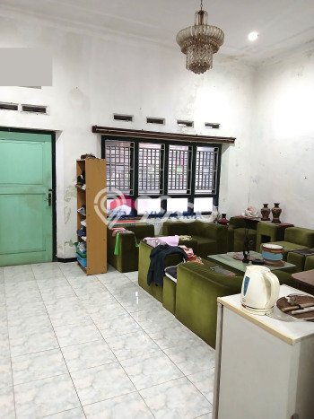 Unit Ruko Dijual di Kediri LT 200m2 & LB 400m2 Unit Ruko Dijual di Kediri LT 200m2 & LB 400m2