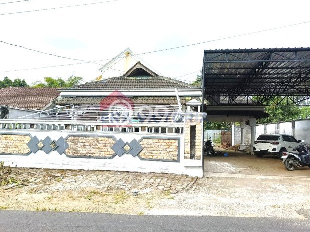 Dijual Cepat Rumah Bagus Siap Huni LB 300m2 di Puncu, Kediri Dijual Cepat Rumah Bagus Siap Huni LB 300m2 di Puncu, Kediri