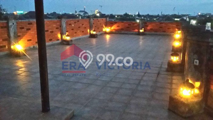 Komersial Dijual di Kediri LT 460m2 & LB 500m2 Lokasi Terbaik! Komersial Dijual di Kediri LT 460m2 & LB 500m2 Lokasi Terbaik!