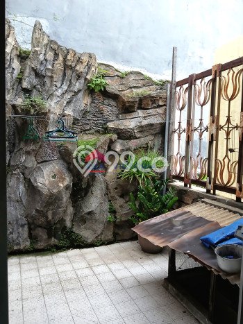 Unit Ruko Dijual di Kediri LT 200m2 & LB 400m2 Unit Ruko Dijual di Kediri LT 200m2 & LB 400m2