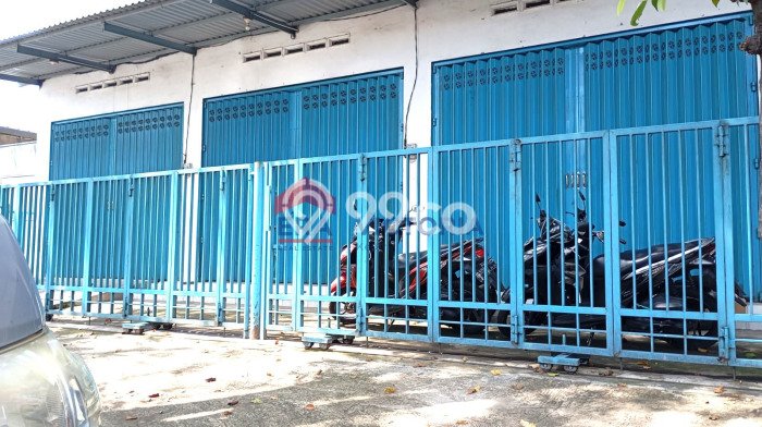 Unit Ruko disewakan di Ngadiluwih Kediri dengan LT 70m2 / LB 70m2 Unit Ruko disewakan di Ngadiluwih Kediri dengan LT 70m2 / LB 70m2