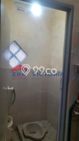 For Sale Rumah 4 Kamar Lokasi Strategis Nyaman dan Strategis di Mojoroto For Sale Rumah 4 Kamar Lokasi Strategis Nyaman dan Strategis di Mojoroto
