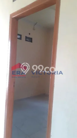 For Sale Rumah 4 Kamar Lokasi Strategis Nyaman dan Strategis di Mojoroto For Sale Rumah 4 Kamar Lokasi Strategis Nyaman dan Strategis di Mojoroto