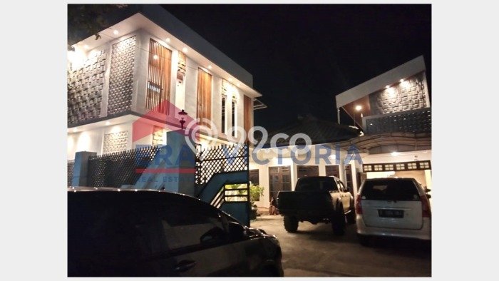 Unit Kost Dijual di Kepanjenkidul dengan 20 Kamar Tidur & Luas Bangunan 1000m2 Unit Kost Dijual di Kepanjenkidul dengan 20 Kamar Tidur & Luas Bangunan 1000m2