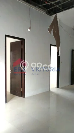 Dijual Rumah Siap Huni di Semen Kediri Harga Rp 500 Juta LT 175m2 Dijual Rumah Siap Huni di Semen Kediri Harga Rp 500 Juta LT 175m2