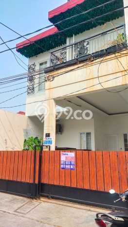 Dijual Rumah 3 Kamar Lokasi Ideal Bagus dan Strategis di Kebon Jeruk Dijual Rumah 3 Kamar Lokasi Ideal Bagus dan Strategis di Kebon Jeruk