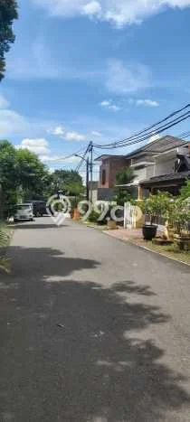 Hunian Eksklusif Dijual LT 295m2 di Kebayoran Lama, Jakarta Selatan Hunian Eksklusif Dijual LT 295m2 di Kebayoran Lama, Jakarta Selatan