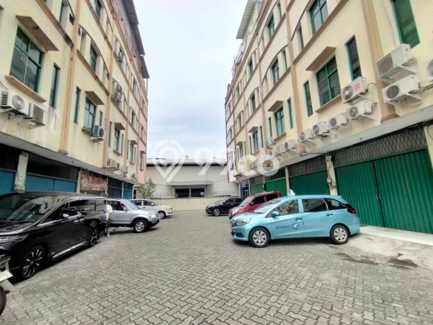 Unit Ruko Dijual di Penjaringan Jakarta Utara 200m2 Unit Ruko Dijual di Penjaringan Jakarta Utara 200m2