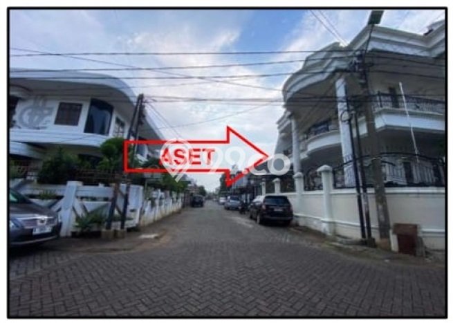 Rumah Mewah LB 300m2 Siap Pakai Desain Elegan di Kalideres, Jakarta Barat Rumah Mewah LB 300m2 Siap Pakai Desain Elegan di Kalideres, Jakarta Barat