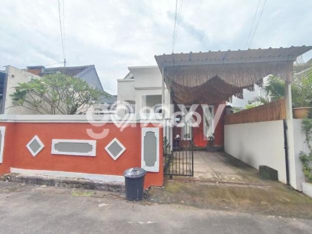 Lokasi strategis! Rumah siap huni disewakan di Kuta Selatan LB 80m2 Lokasi strategis! Rumah siap huni disewakan di Kuta Selatan LB 80m2