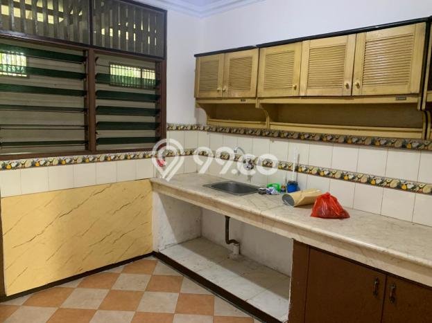 GOOD DEAL! Rumah di Kebon Jeruk, 5 KT, Ready, Luas 430m² LB 180m² GOOD DEAL! Rumah di Kebon Jeruk, 5 KT, Ready, Luas 430m² LB 180m²