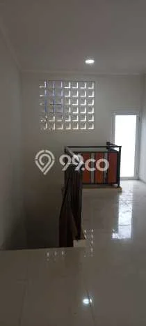 AREA PREMIUM! Ruko For Rent di Pondok Aren, Luas 200m², Jalan Strategis AREA PREMIUM! Ruko For Rent di Pondok Aren, Luas 200m², Jalan Strategis