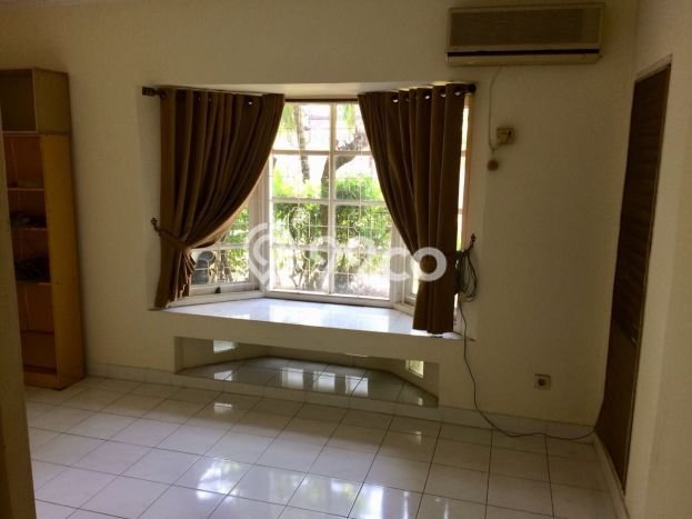 Rumah di Bintaro, 4 KM, View Indah, LT 170m² Bangunan 200m² Rumah di Bintaro, 4 KM, View Indah, LT 170m² Bangunan 200m²