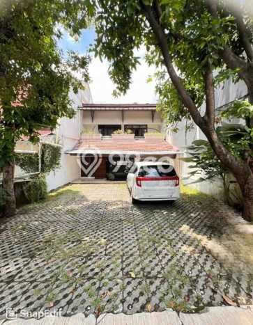 Rumah Eksklusif Siap Huni LT 324m2 di Kebon Jeruk, Jakarta Barat Rumah Eksklusif Siap Huni LT 324m2 di Kebon Jeruk, Jakarta Barat