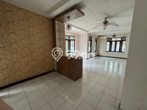 NEW LISTING! Rumah kawasan Bintaro, Siap Huni, 4 KT, Dekat Bintaro, Tangerang Selatan, Tangerang Selatan, Luas 177m² LB 150m² NEW LISTING! Rumah kawasan Bintaro, Siap Huni, 4 KT, Dekat Bintaro, Tangerang Selatan, Tangerang Selatan, Luas 177m² LB 150m²