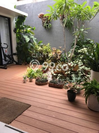 Hunian Mewah Dijual LT 355m2 di Kebayoran Lama, Jakarta Selatan Hunian Mewah Dijual LT 355m2 di Kebayoran Lama, Jakarta Selatan