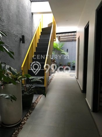 Hunian Mewah Dijual LT 355m2 di Kebayoran Lama, Jakarta Selatan Hunian Mewah Dijual LT 355m2 di Kebayoran Lama, Jakarta Selatan