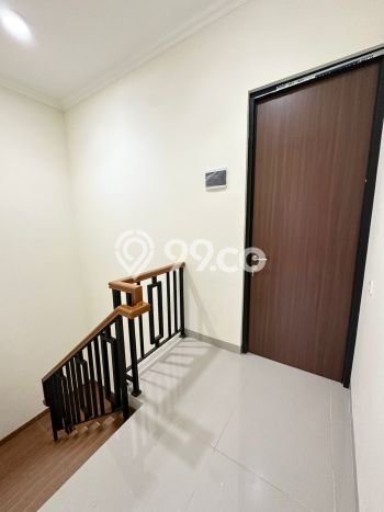 Rumah Elit Modern Siap Huni di Kelapa Dua Jakarta Barat Rumah Elit Modern Siap Huni di Kelapa Dua Jakarta Barat