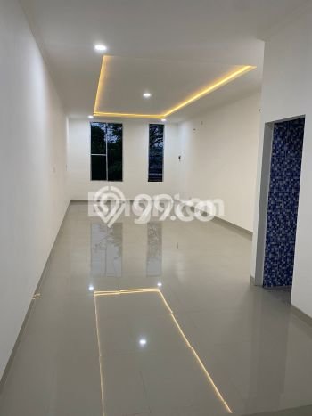Ruko Dijual di Jakarta Barat LT 75m2 & LB 150m2 Lokasi Terbaik! Ruko Dijual di Jakarta Barat LT 75m2 & LB 150m2 Lokasi Terbaik!
