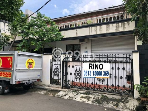 Dijual Rumah Luas Elegan Dengan View Eksklusif di Kemanggisan, Jakarta Barat Dijual Rumah Luas Elegan Dengan View Eksklusif di Kemanggisan, Jakarta Barat