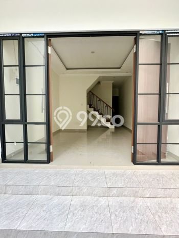 Rumah Elit Modern Siap Huni di Kelapa Dua Jakarta Barat Rumah Elit Modern Siap Huni di Kelapa Dua Jakarta Barat