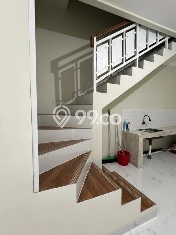 Rumah Minimalis 3 KT di Kemanggisan Jakarta Barat Unfurnished Rumah Minimalis 3 KT di Kemanggisan Jakarta Barat Unfurnished