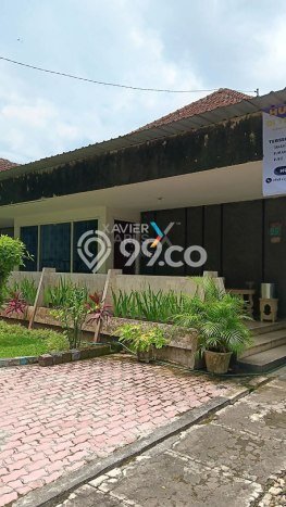 Rumah Eksklusif Siap Huni LT 561m2 di Klojen, Malang Rumah Eksklusif Siap Huni LT 561m2 di Klojen, Malang